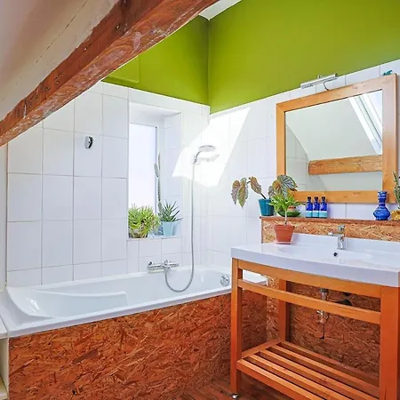 Charmante Maison A Διαμέρισμα *